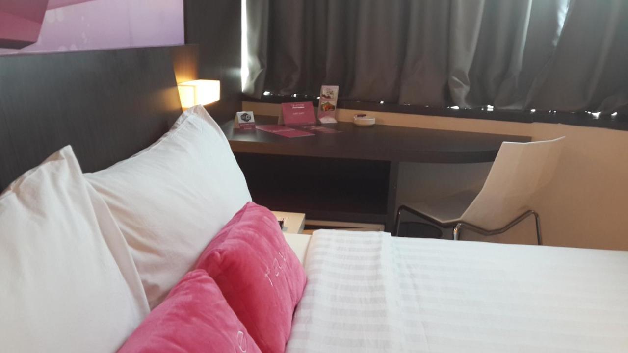 Favehotel Pluit Junction Yakarta Exterior foto