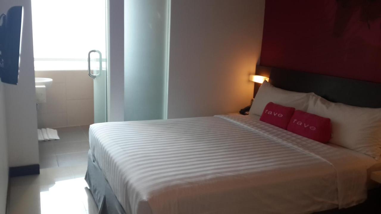 Favehotel Pluit Junction Yakarta Exterior foto