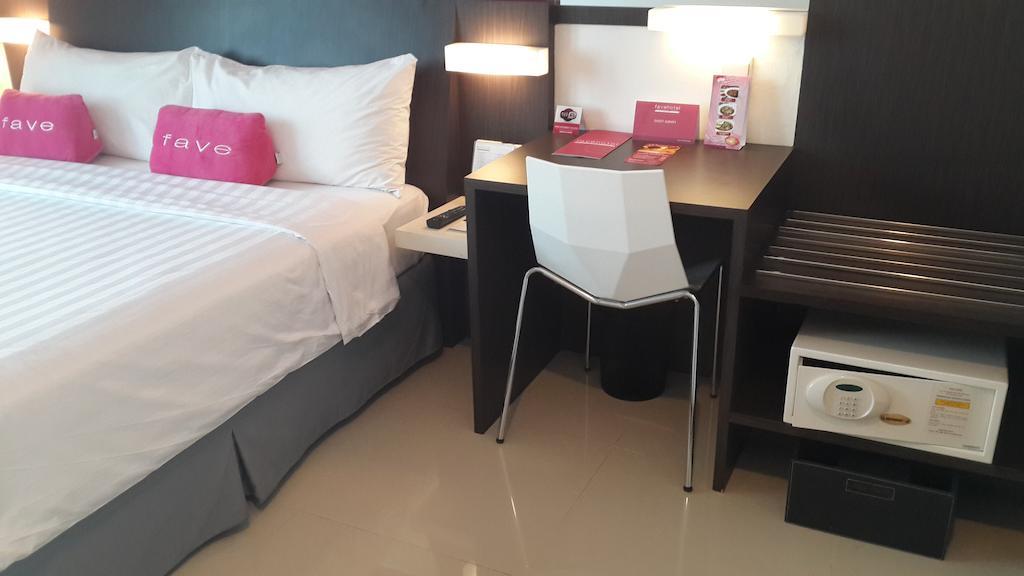 Favehotel Pluit Junction Yakarta Exterior foto